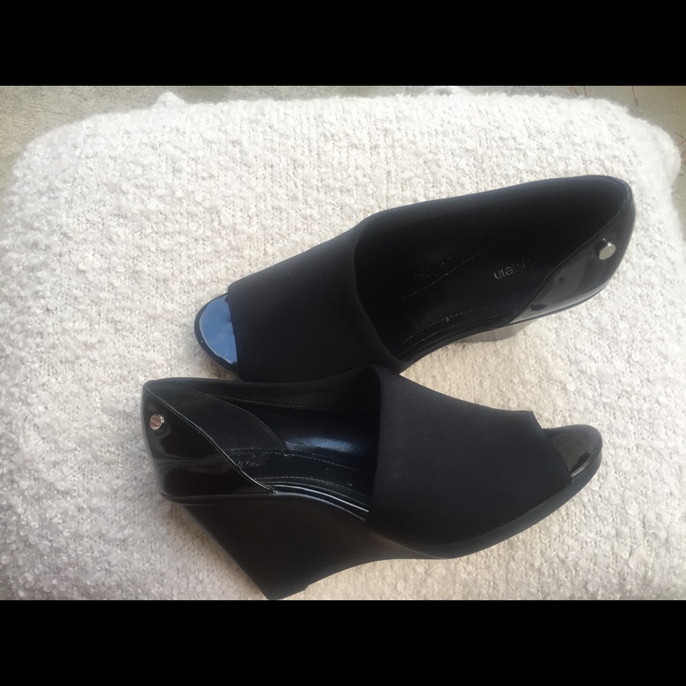 Calvin Klein ankle booties